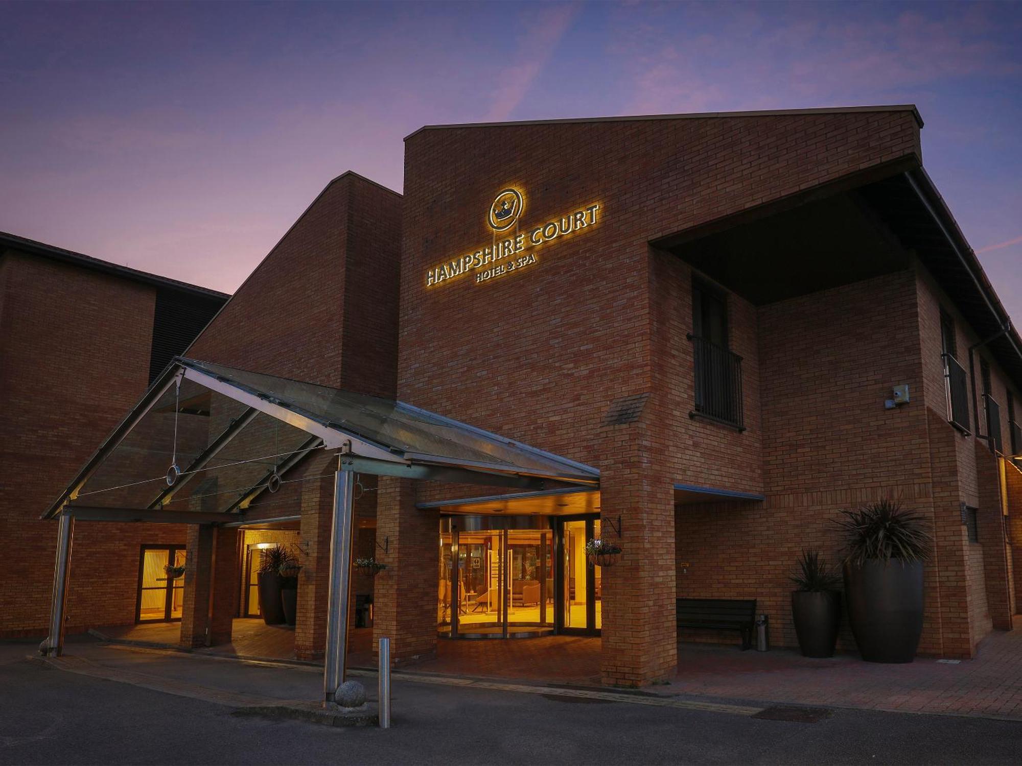 Hampshire Court Hotel & Spa Basingstoke Zewnętrze zdjęcie